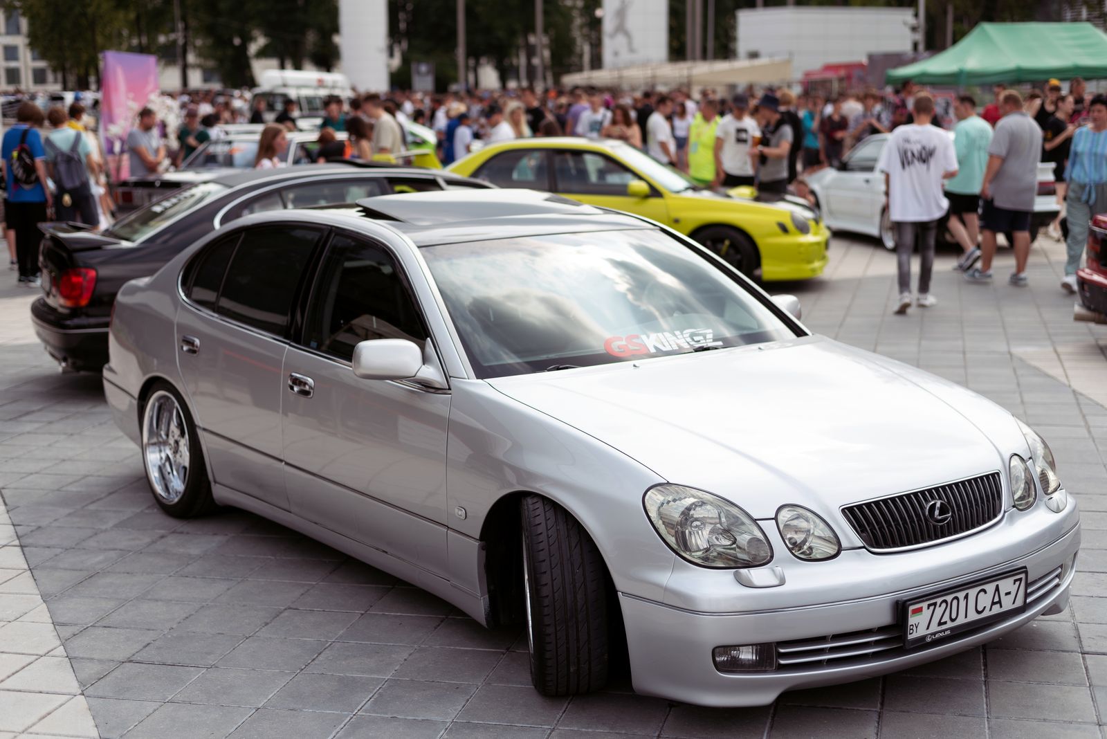 Midsize sedan example photo 2